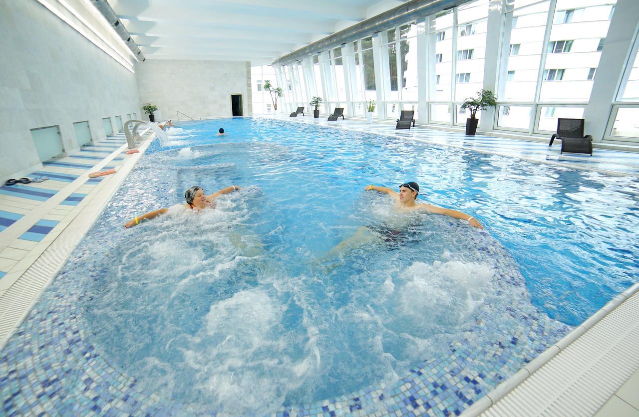 Sanatorii Sosny At Naroch Lake Hotel Gatovichi Ngoại thất bức ảnh